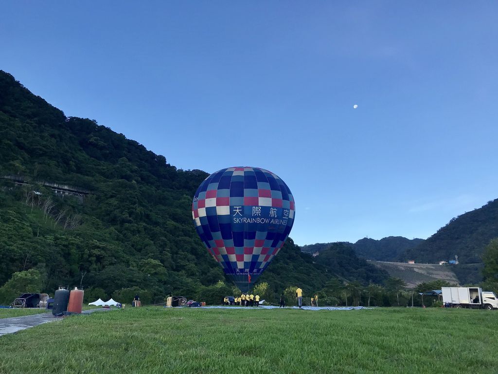 桃園一日遊必去的桃園景點-2019桃園石門水庫熱氣球嘉年華【丁小羽旅遊篇】