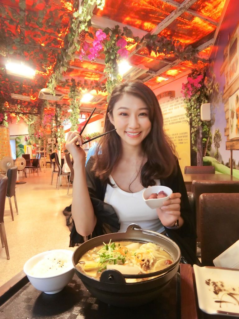 桃園美食-桃園龜山的蔬食料理-喜樂蔬食創意料理