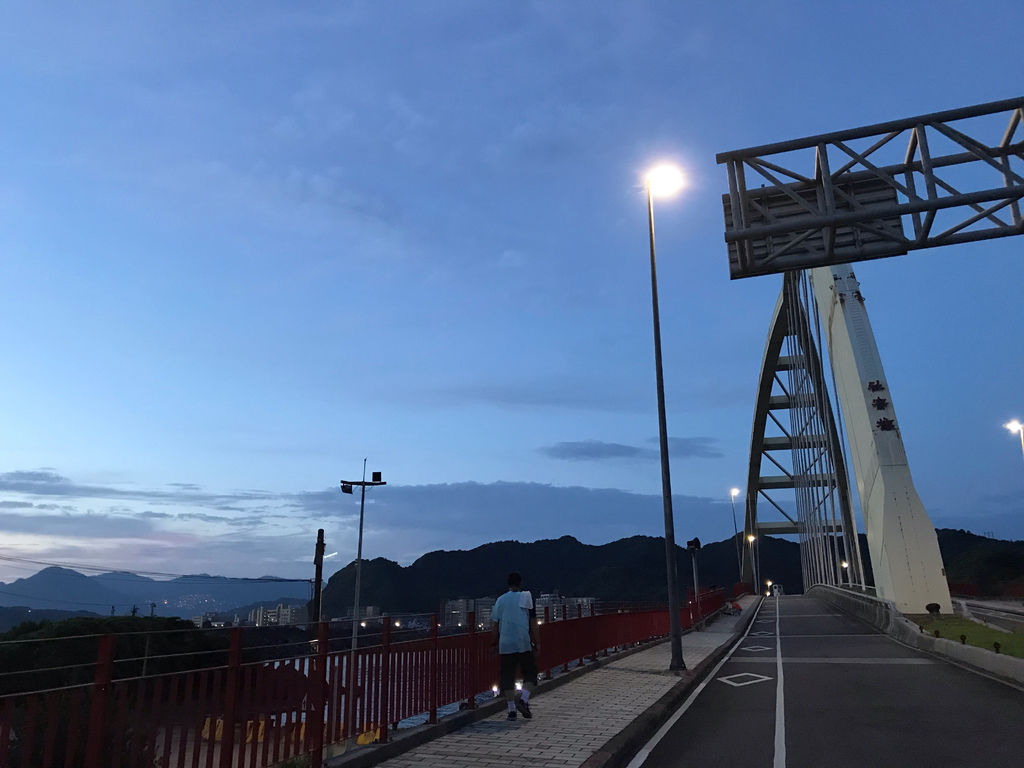 基隆旅遊之基隆一日遊必拍北海岸日出基隆景點-社寮橋【丁小羽旅遊篇】 基隆旅遊之基隆一日遊必拍北海岸日出基隆景點-社寮橋【丁小羽旅遊篇】
