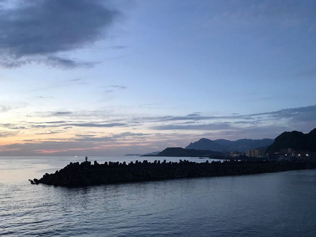 基隆旅遊之基隆一日遊必拍北海岸日出基隆景點-社寮橋【丁小羽旅遊篇】