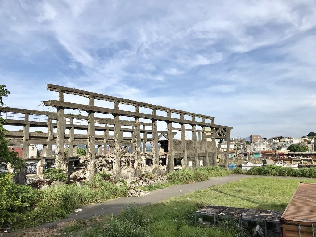 基隆一日遊的基隆新景點-阿根納造船廠遺址！廢墟拍照的絕美場景