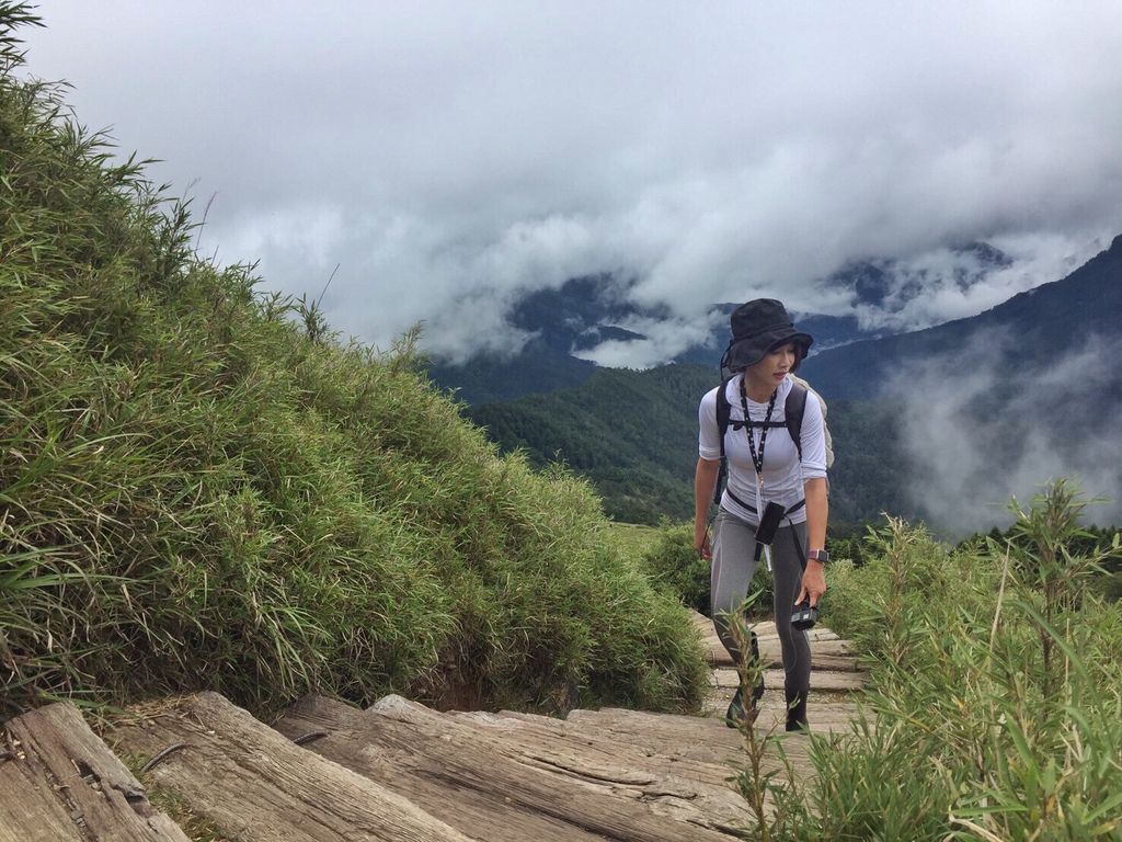 台灣百岳登山-入門的百岳合歡山東峰,讓你漫步在雲海中！【丁小羽登山篇】