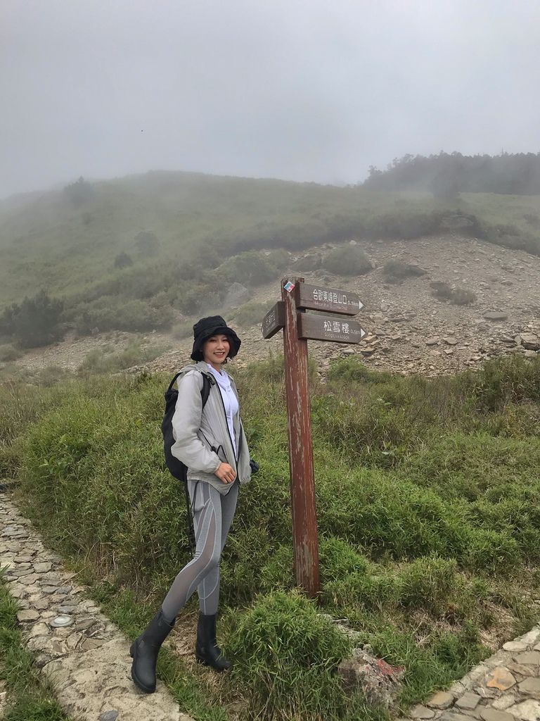 台灣百岳登山-入門的百岳合歡山東峰,讓你漫步在雲海中！【丁小羽登山篇】