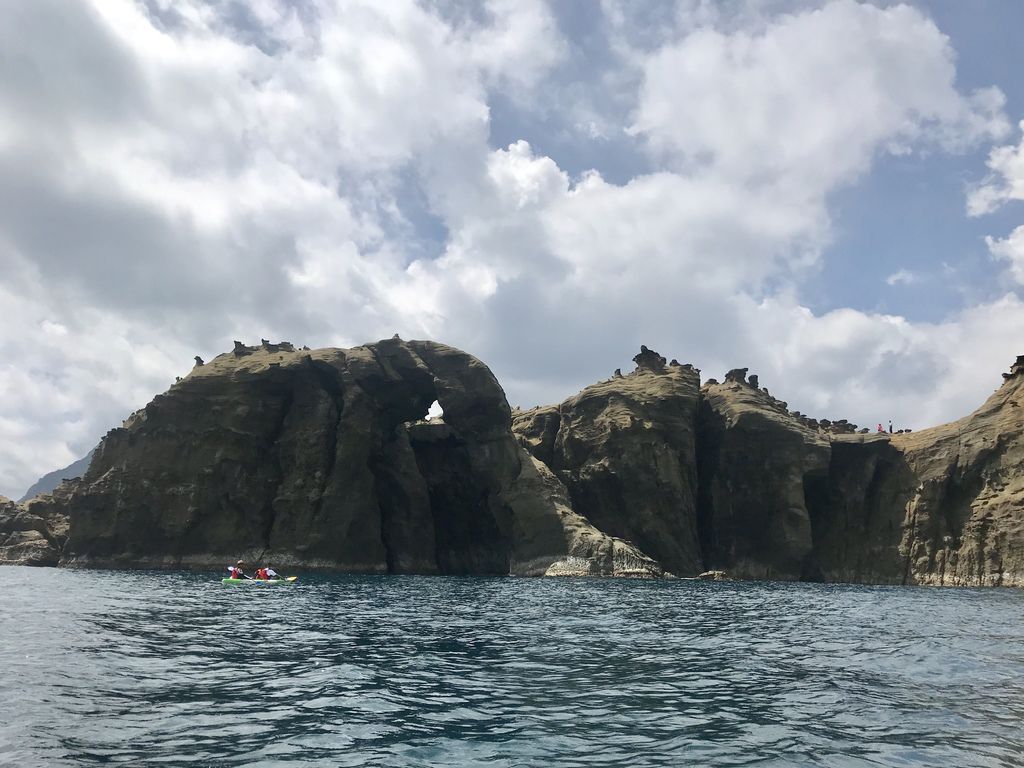 北海岸一日遊之新北瑞芳景點-象鼻岩.酋長岩是玩獨木舟的絕佳地點