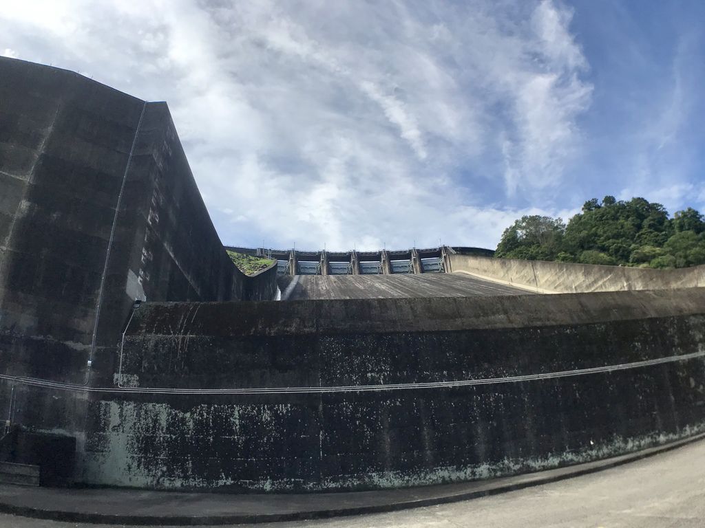 桃園景點-跟著丁小羽一起漫遊石門水庫，出發石門水庫觀洪平台