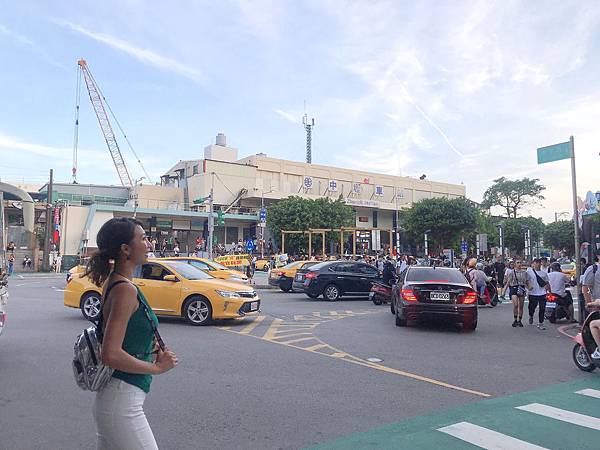 中壢美食-榕樹下綿綿冰!中壢火車站必吃的60年冰品店! 中壢美食-榕樹下綿綿冰!中壢火車站必吃的60年冰品店!