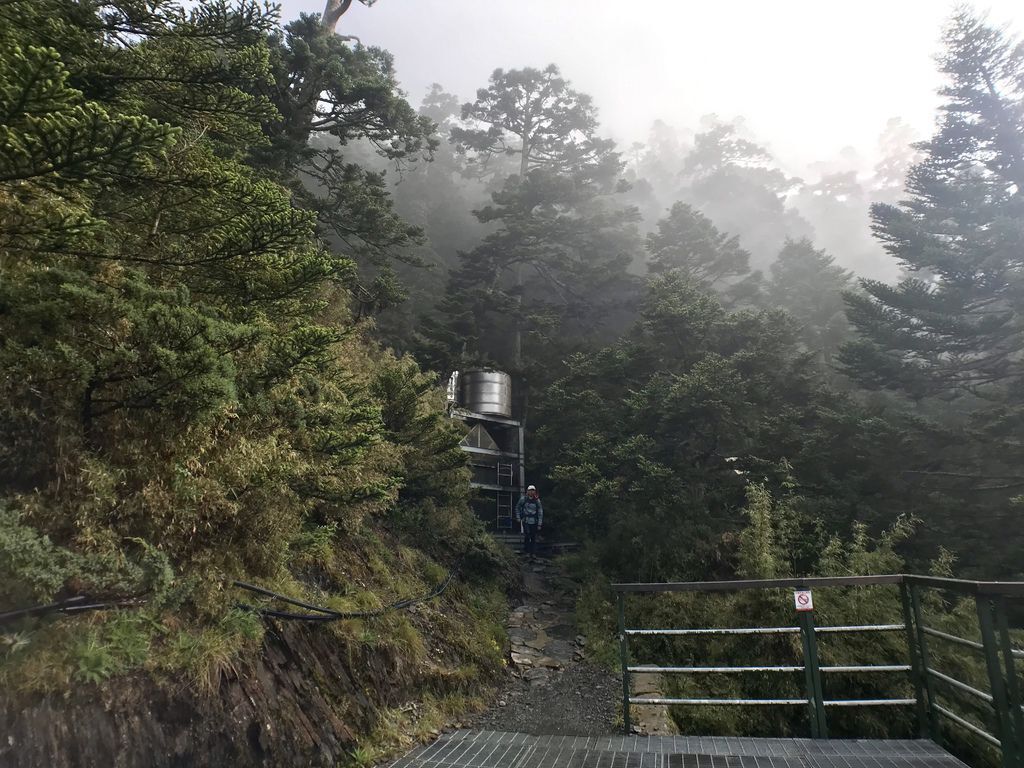 台灣百岳-五星級的排雲山莊，玉山主峰的攻頂前哨站！