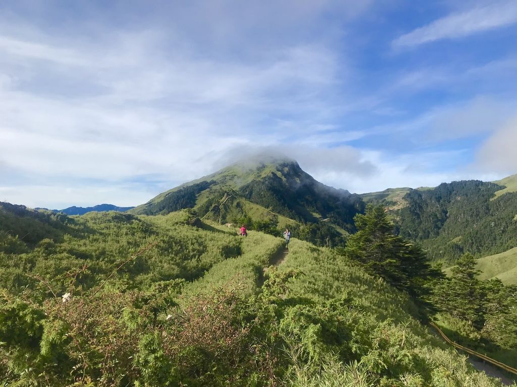 台灣百岳登山-合歡群峰中最簡單的入門百岳-石門山【丁小羽登山篇】 台灣百岳登山-合歡群峰中最簡單的入門百岳-石門山【丁小羽登山篇】
