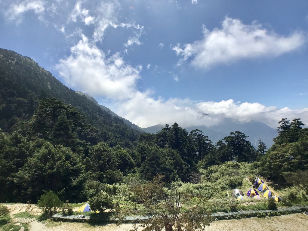 台灣百岳最豪華山屋-天池山莊！五星級的日式建築