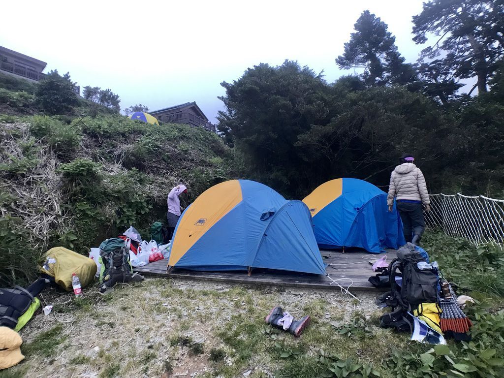 台灣百岳最豪華山屋-天池山莊！五星級的日式建築