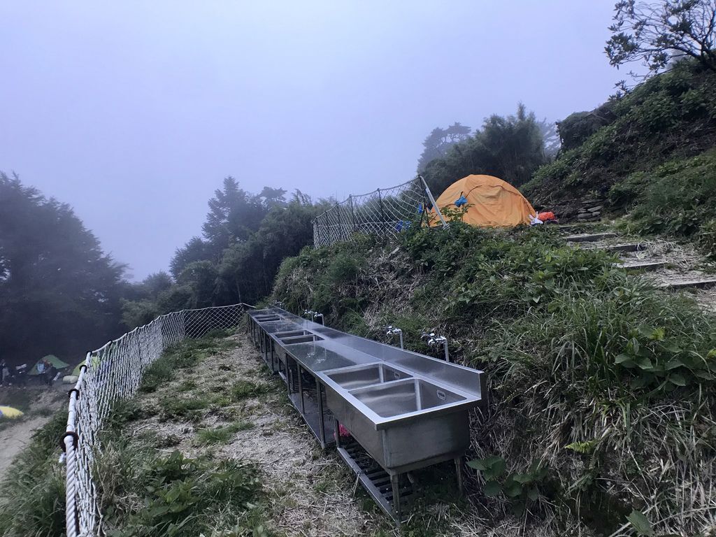 台灣百岳最豪華山屋-天池山莊！五星級的日式建築