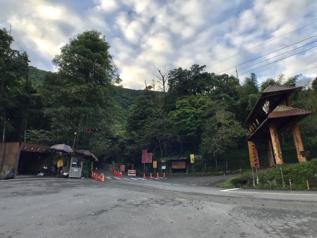 台灣百岳-台灣第一高峰-探訪玉山主峰!欣賞玉山的美【丁小羽登山篇】 台灣百岳-台灣第一高峰-探訪玉山主峰!欣賞玉山的美【丁小羽登山篇】