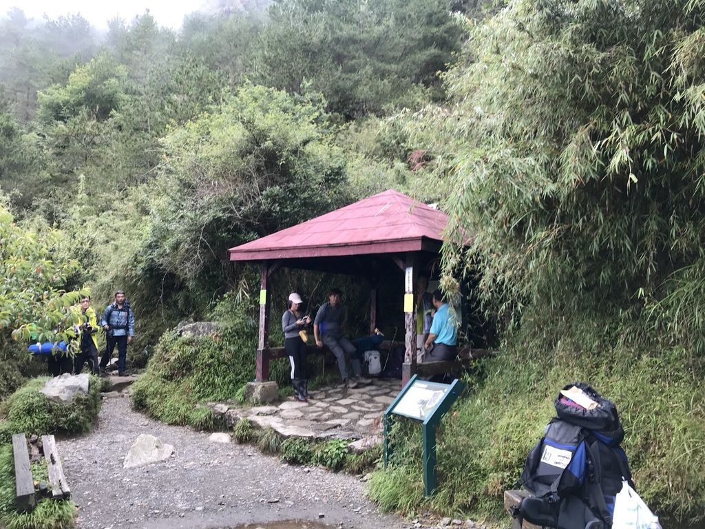 台灣百岳-台灣第一高峰-探訪玉山主峰!欣賞玉山的美【丁小羽登山篇】 台灣百岳-台灣第一高峰-探訪玉山主峰!欣賞玉山的美【丁小羽登山篇】