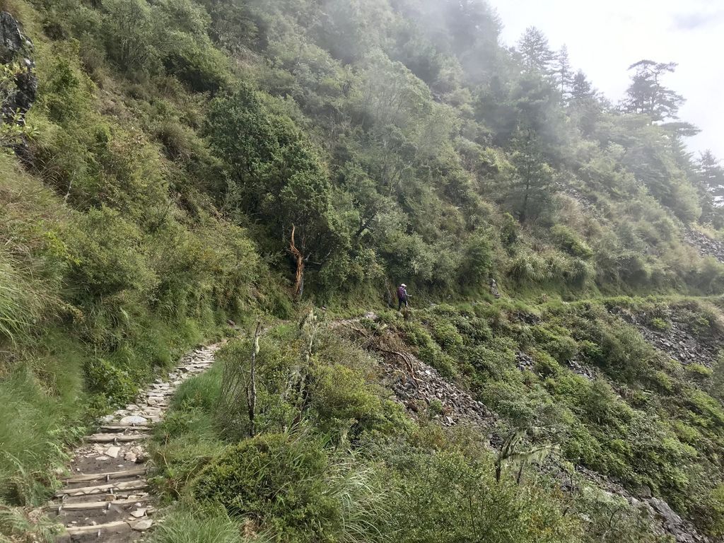 台灣百岳-台灣第一高峰-探訪玉山主峰!欣賞玉山的美【丁小羽登山篇】 台灣百岳-台灣第一高峰-探訪玉山主峰!欣賞玉山的美【丁小羽登山篇】