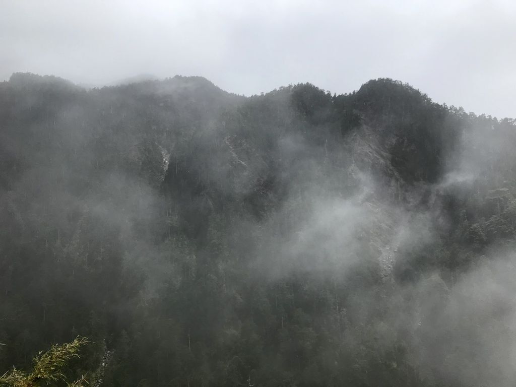 台灣百岳-台灣第一高峰-探訪玉山主峰!欣賞玉山的美【丁小羽登山篇】 台灣百岳-台灣第一高峰-探訪玉山主峰!欣賞玉山的美【丁小羽登山篇】