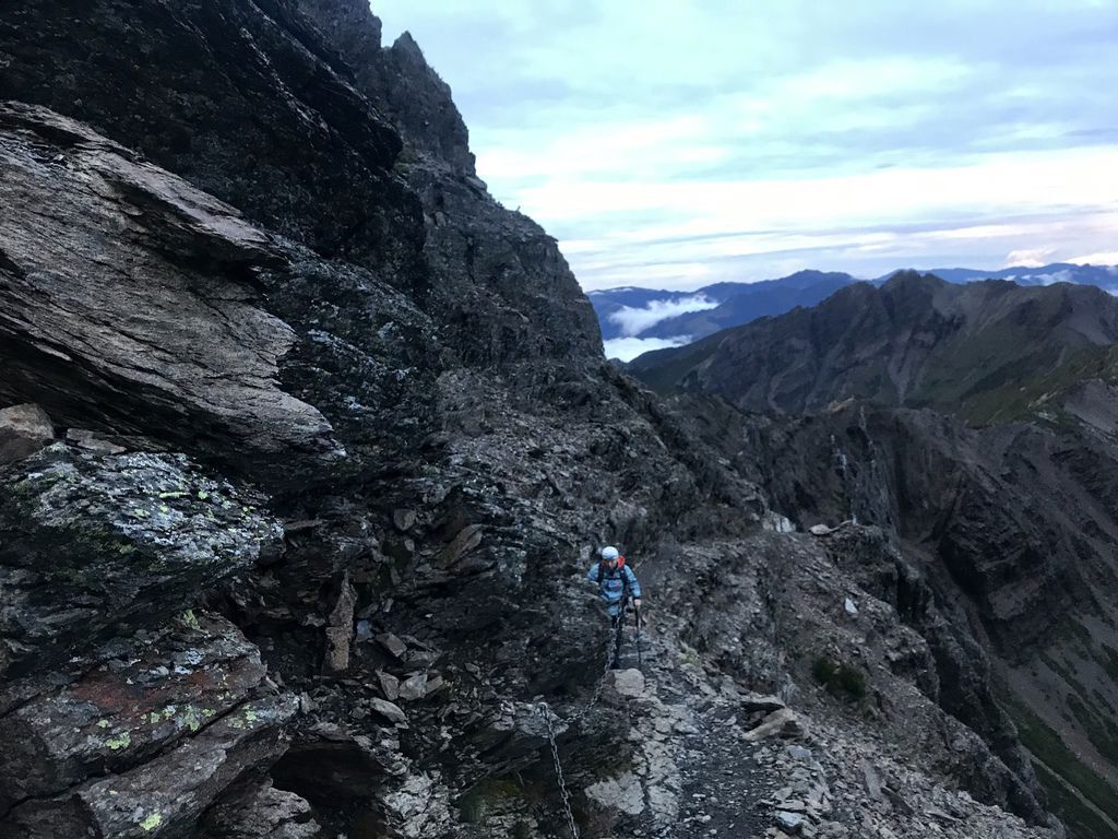 台灣百岳-台灣第一高峰-登上玉山主峰看日出以及如何克服高山症