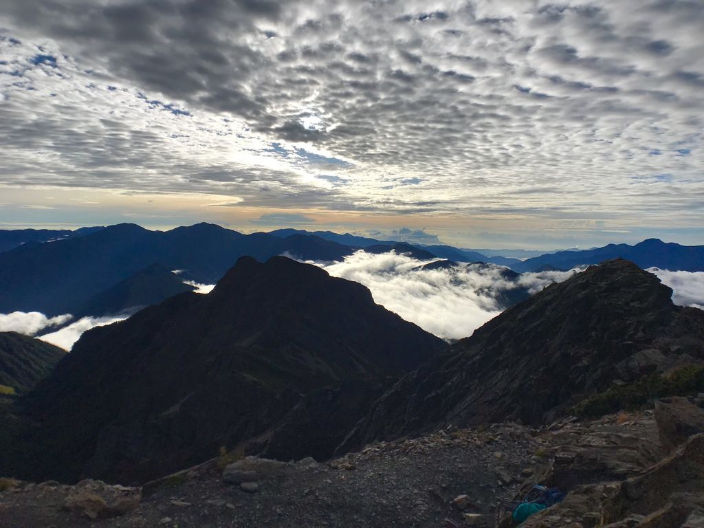 台灣百岳-台灣第一高峰-登上玉山主峰看日出以及如何克服高山症