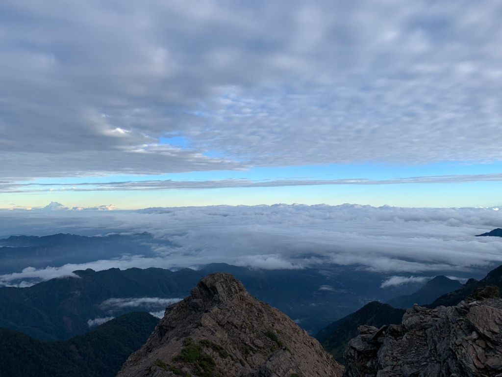 台灣百岳-台灣第一高峰-登上玉山主峰看日出以及如何克服高山症