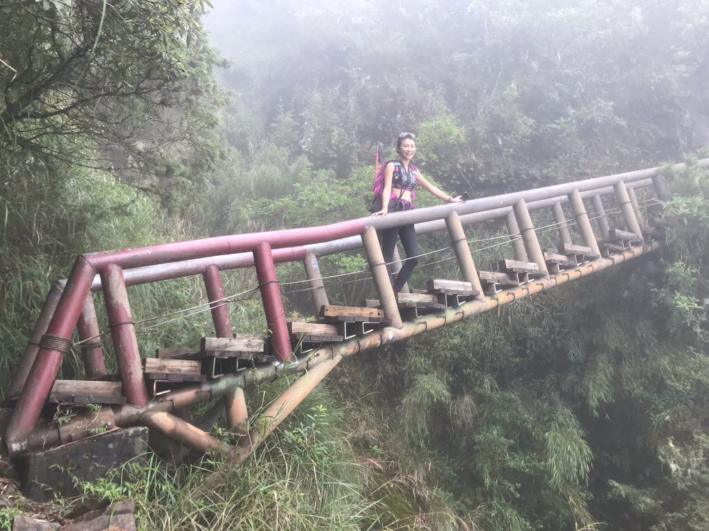 台灣百岳-台灣第一高峰-探訪玉山主峰!欣賞玉山的美【丁小羽登山篇】 台灣百岳-台灣第一高峰-探訪玉山主峰!欣賞玉山的美【丁小羽登山篇】