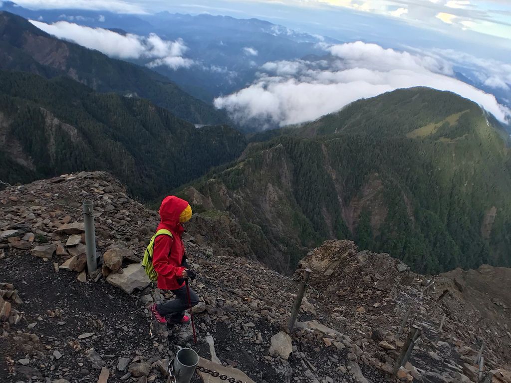 台灣百岳-台灣第一高峰-登上玉山主峰看日出以及如何克服高山症