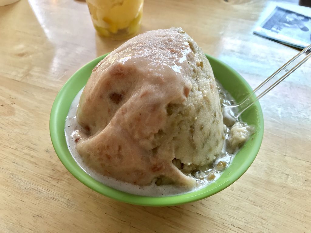 中壢美食-榕樹下綿綿冰!中壢火車站必吃的60年冰品店! 中壢美食-榕樹下綿綿冰!中壢火車站必吃的60年冰品店!