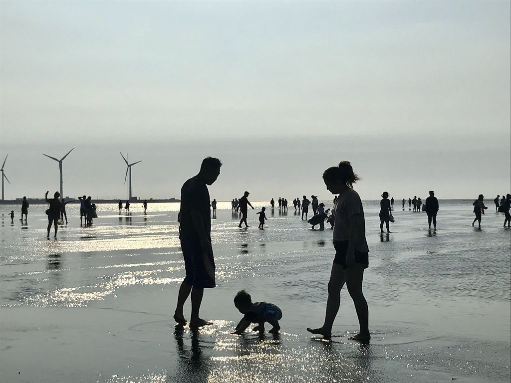 到台中旅遊必去的台中景點-高美濕地，你一生一定要去一次