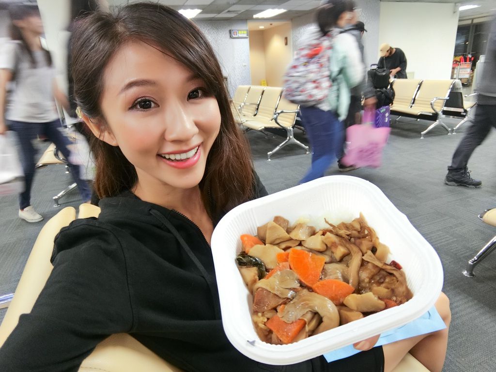 小七超商美食－超商蔬食素食美食－素三杯嫩菇拌飯