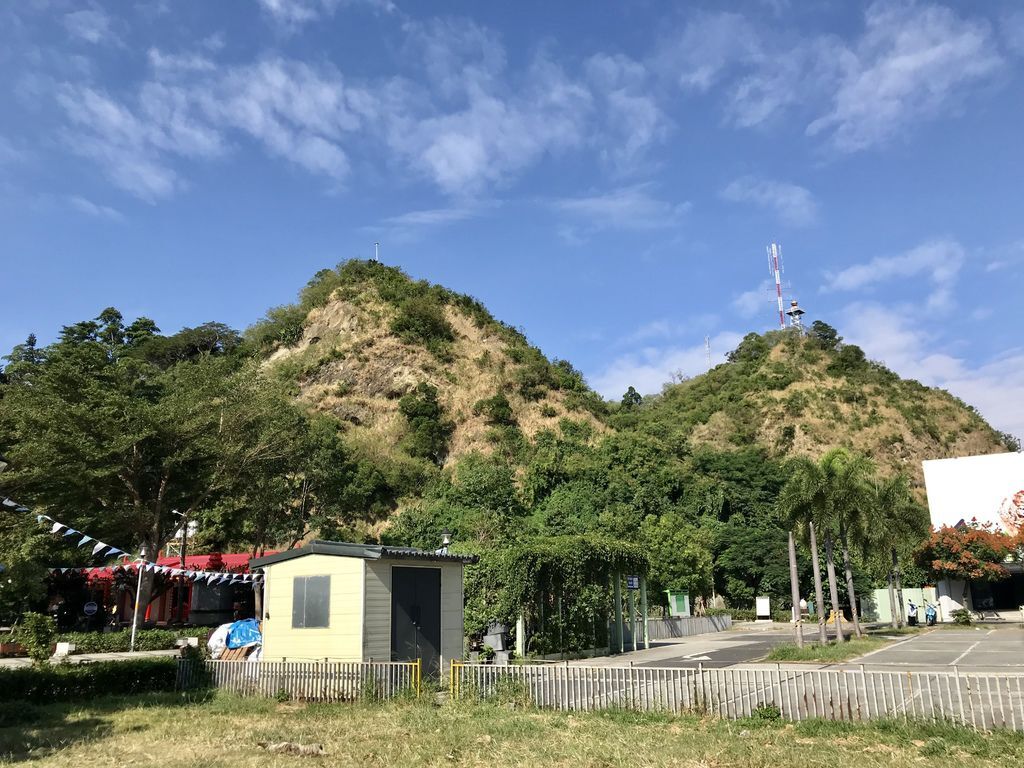 台東景點-在台東鯉魚山逛市集，體驗最接地氣的台東人情味