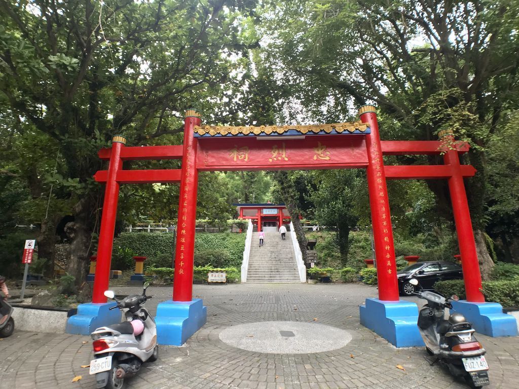 台東景點-在台東鯉魚山逛市集，體驗最接地氣的台東人情味