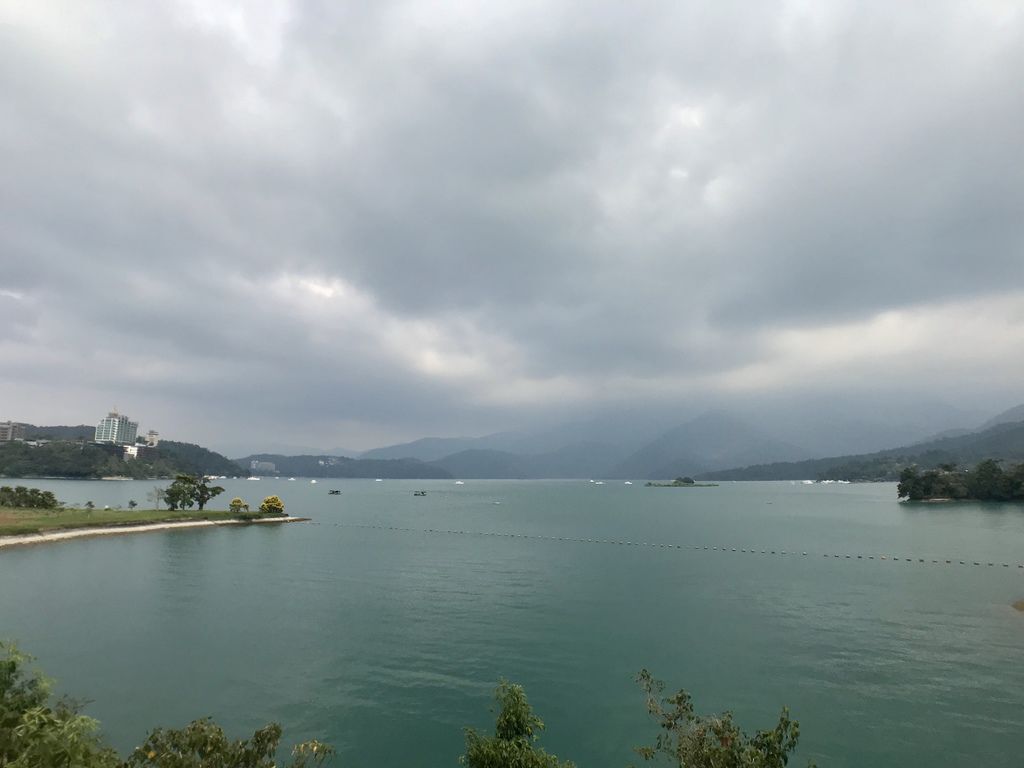 南投景點-向山遊客中心,日月潭景點必去的地方!遠望日月潭的美麗景色 南投景點-向山遊客中心,日月潭景點必去的地方!遠望日月潭的美麗景色