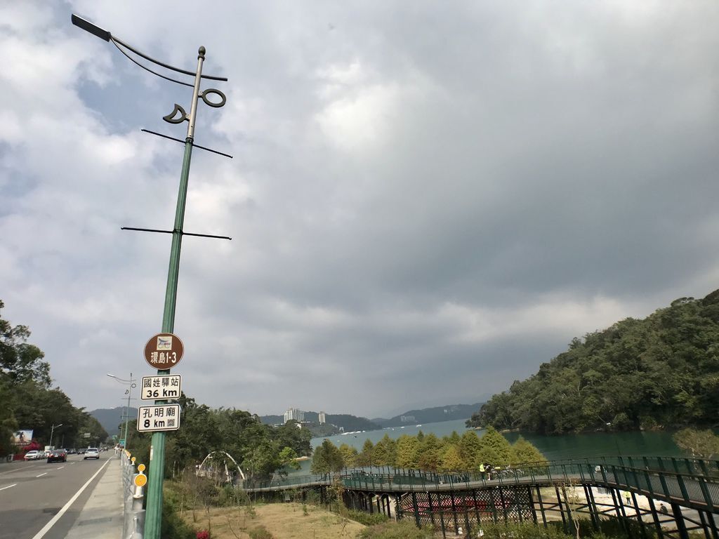 南投景點-向山遊客中心,日月潭景點必去的地方!遠望日月潭的美麗景色 南投景點-向山遊客中心,日月潭景點必去的地方!遠望日月潭的美麗景色