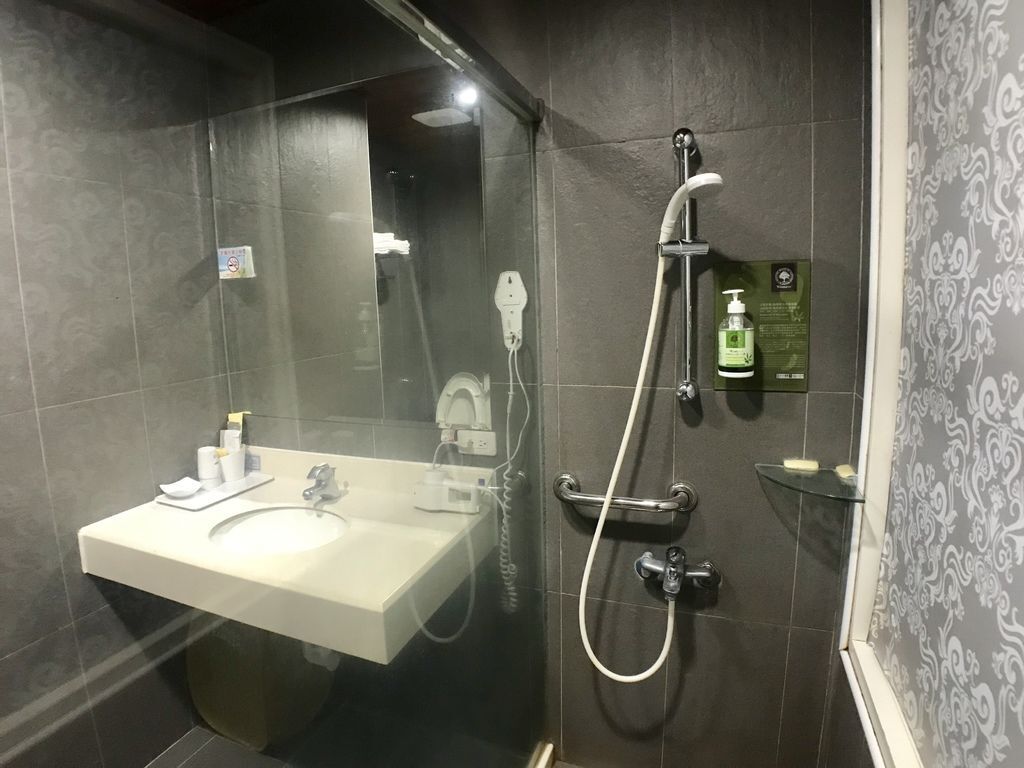 花蓮飯店推薦-七星潭住宿首選-七星潭面海第一排的迎星會館 花蓮飯店推薦-七星潭住宿首選-七星潭面海第一排的迎星會館