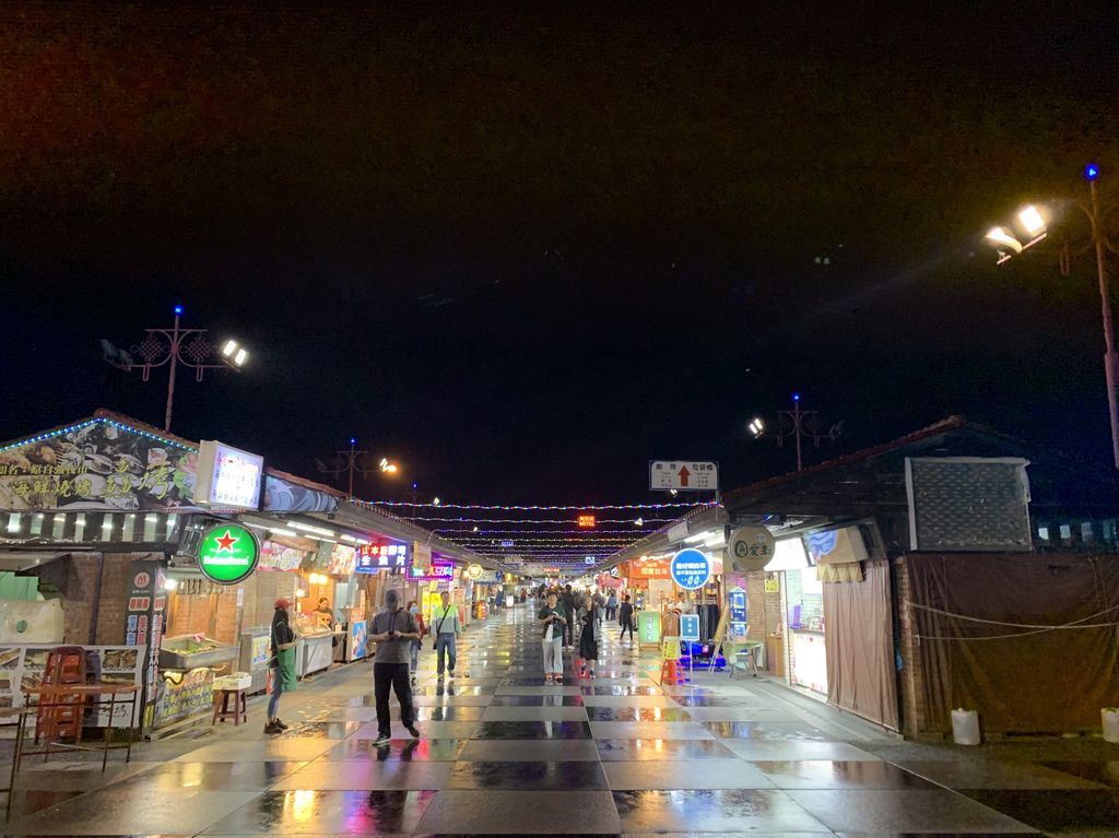 花蓮景點-來花蓮必逛的花蓮夜市-東大門夜市，花蓮美食的集合地