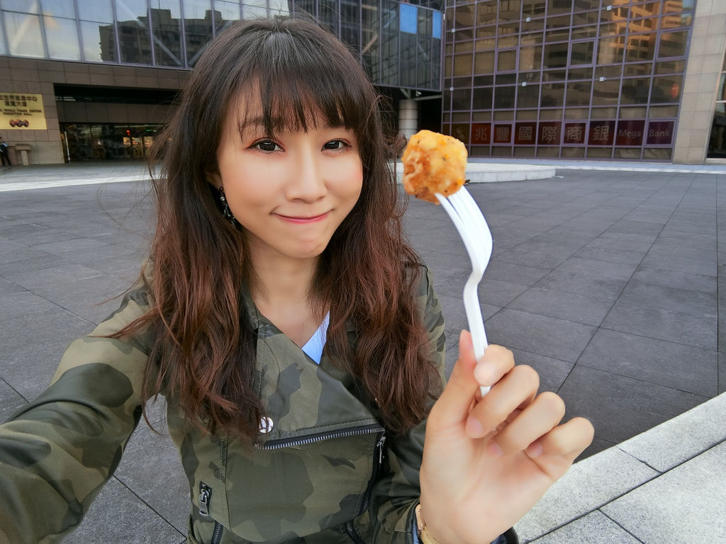 小七超商美食-超商蔬食素食美食-松珍生技素炸雞球【丁小羽食記篇】 小七超商美食-超商蔬食素食美食-松珍生技素炸雞球【丁小羽食記篇】