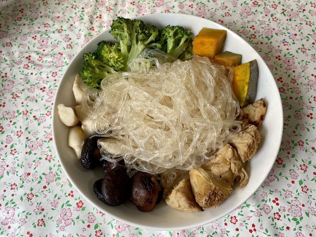 用日正冬粉製作懶人料理!瘦身料理就跟小羽這麼吃! 用日正冬粉製作懶人料理!瘦身料理就跟小羽這麼吃!