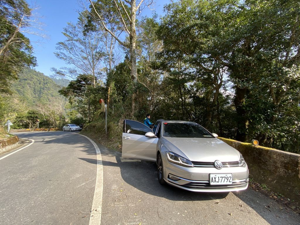 桃園景點-野溪溫泉的秘境,在夢幻七彩岩壁的四稜溫泉享受森林浴
