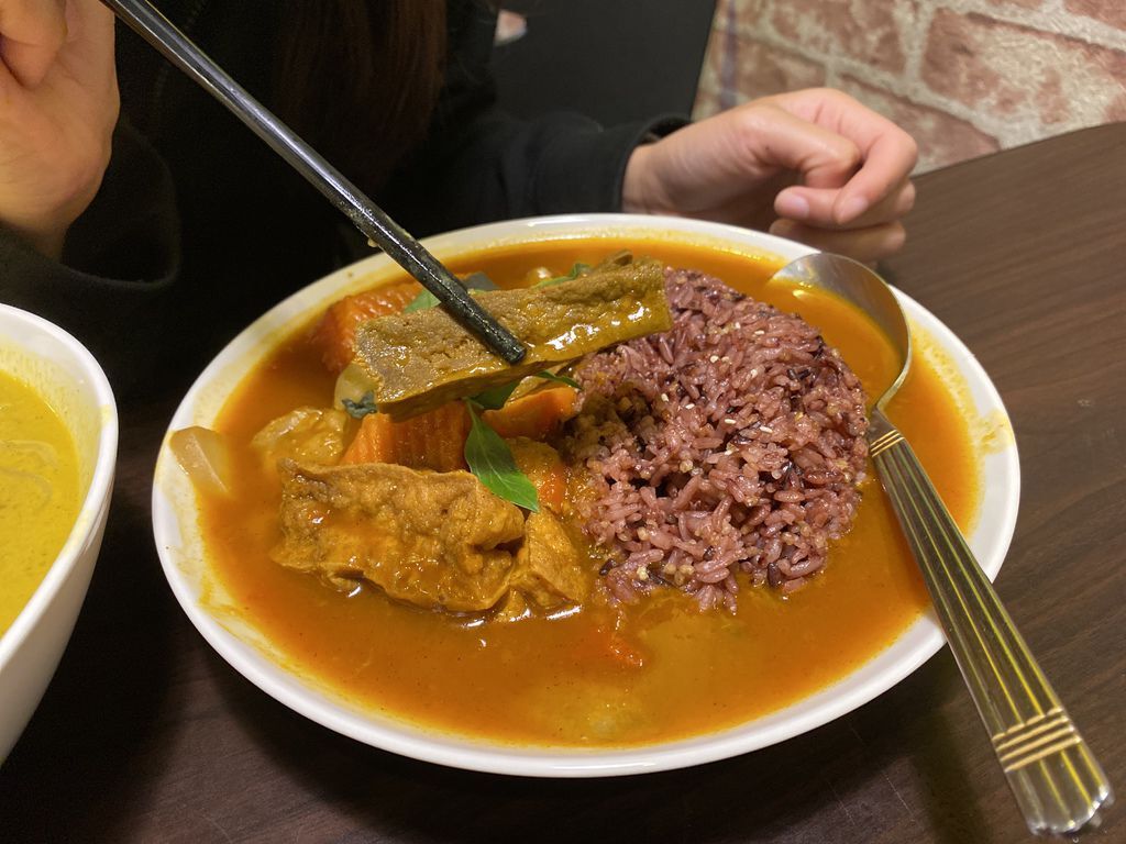 士林素食餐廳-越鄉養生素食館給你平價又好吃的越式素食料理