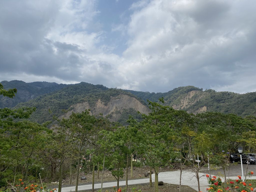 高雄六龜景點-在寶來溫泉區的寶來花賞溫泉公園享受泡湯的好滋味