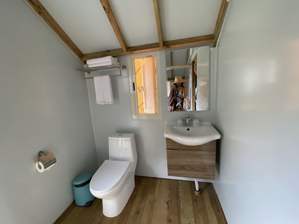 高雄六龜景點-寶來溫泉花賞公園,一起到遠山望月風呂露營區泡湯賞花