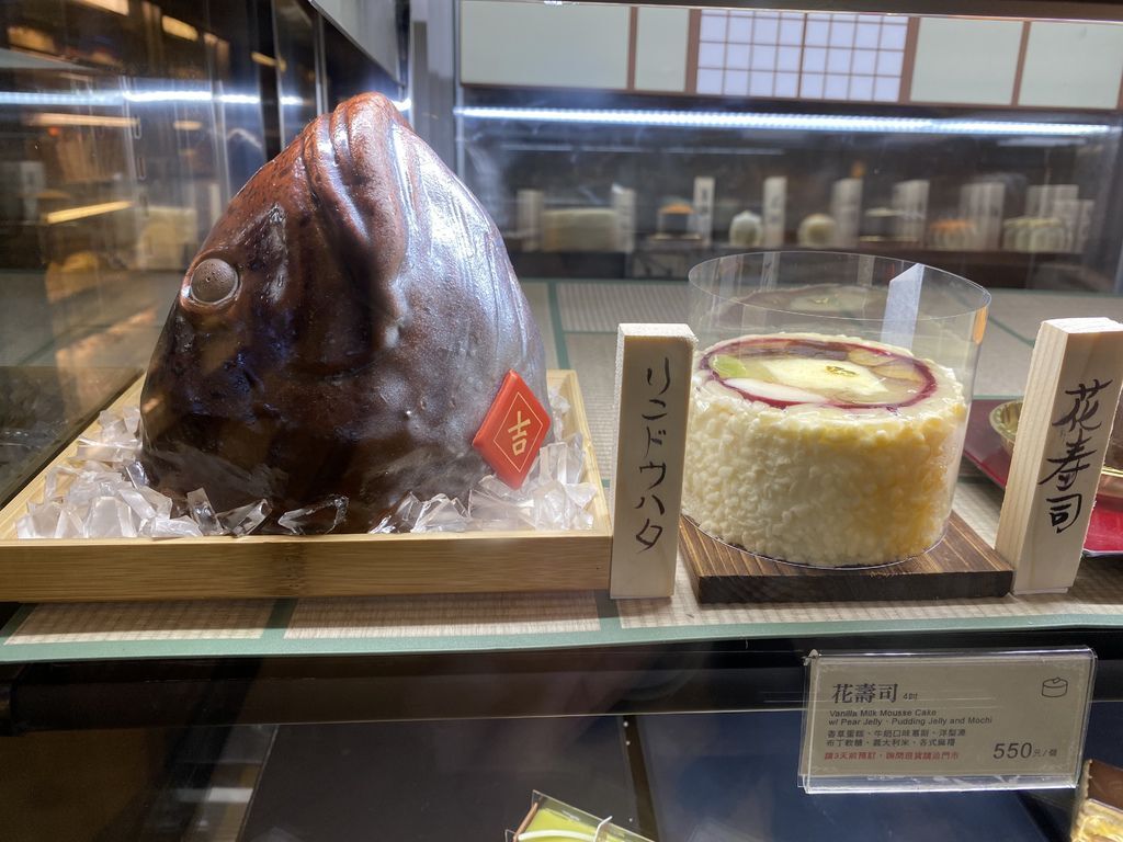 生巧克力首選神旺大飯店-普諾麵包坊超濃郁頂級生巧克力蛋糕【丁小羽美食篇】 生巧克力首選神旺大飯店-普諾麵包坊超濃郁頂級生巧克力蛋糕【丁小羽美食篇】