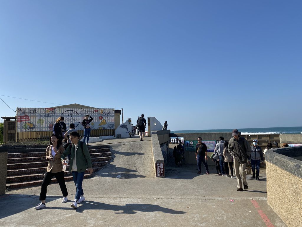 富貴角公園的老梅綠石槽,天然的綠色地毯!石門一日遊的好去處 富貴角公園的老梅綠石槽,天然的綠色地毯!石門一日遊的好去處