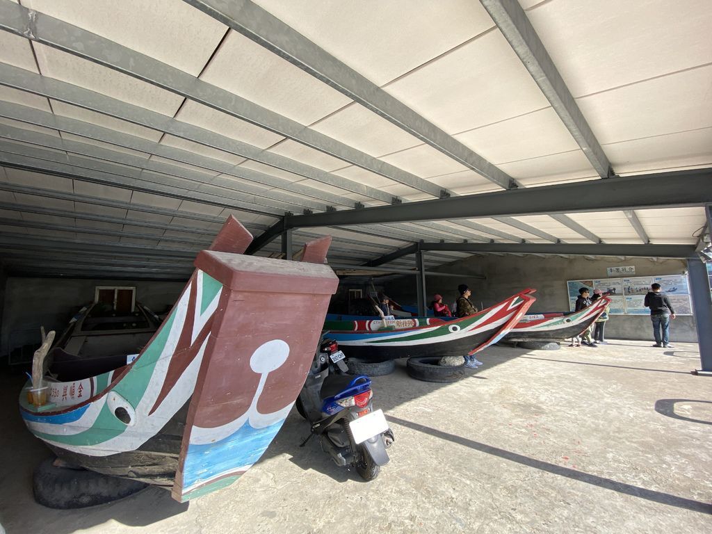 富貴角公園的老梅綠石槽,天然的綠色地毯!石門一日遊的好去處 富貴角公園的老梅綠石槽,天然的綠色地毯!石門一日遊的好去處