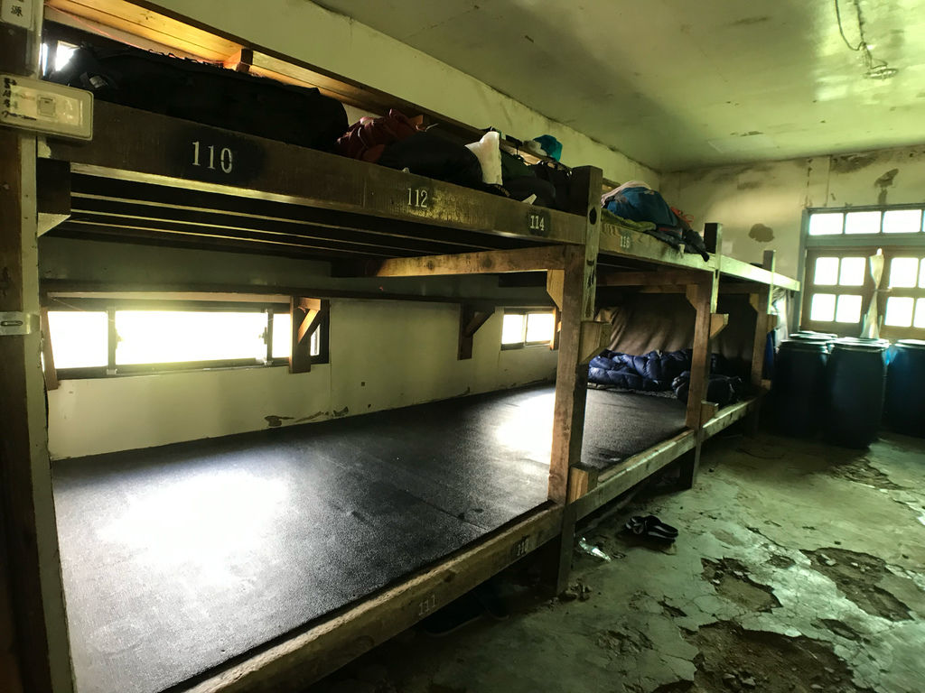 台灣百岳住宿-登上雪山主峰前的過夜山莊-三六九山莊 台灣百岳住宿-登上雪山主峰前的過夜山莊-三六九山莊