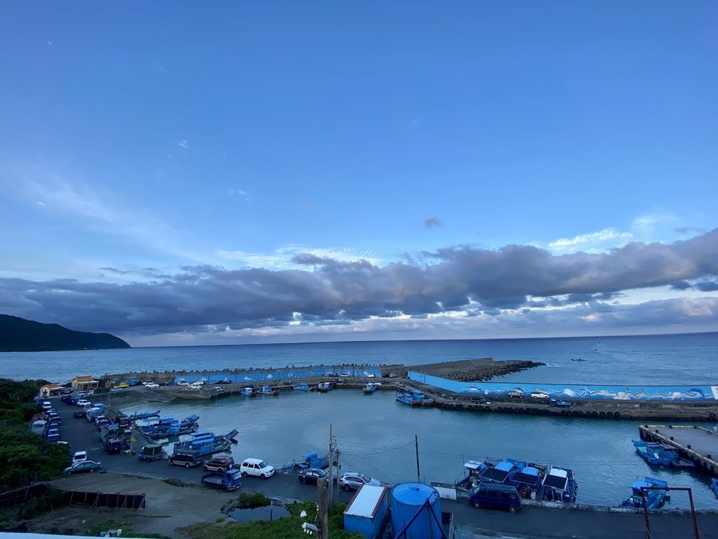 屏東住宿推薦-屏東滿州鄉的白色領地民宿，給你一望無際的絕美海景