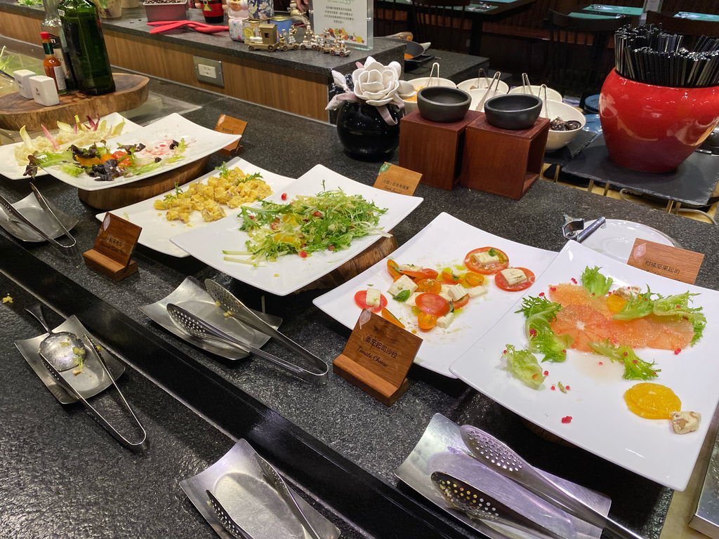 高雄素食餐廳-蔬食料理吃到飽!高雄捷絲旅的Double Veggie蔬食百匯 高雄素食餐廳-蔬食料理吃到飽!高雄捷絲旅的Double Veggie蔬食百匯