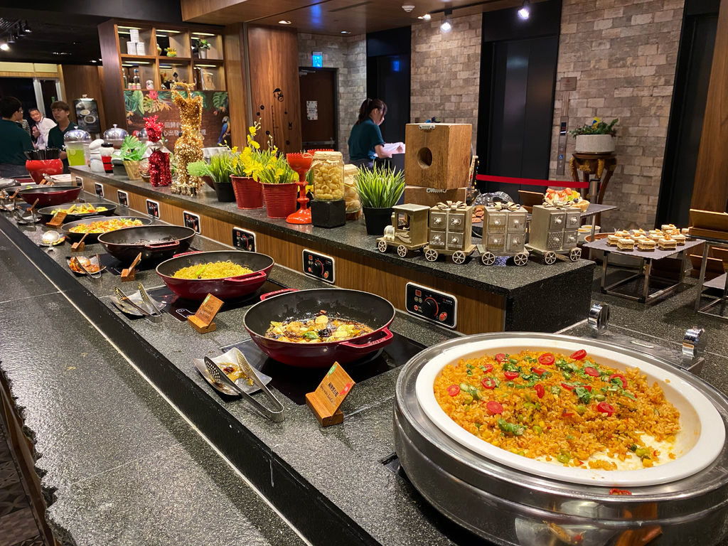 高雄素食餐廳-蔬食料理吃到飽!高雄捷絲旅的Double Veggie蔬食百匯 高雄素食餐廳-蔬食料理吃到飽!高雄捷絲旅的Double Veggie蔬食百匯