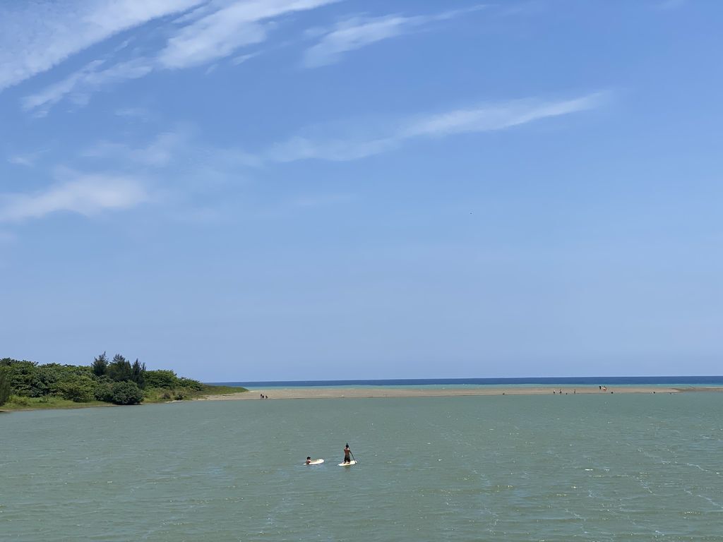 屏東滿州景點-衝浪客的衝浪聖地、無人的私房景點-港口沙灘