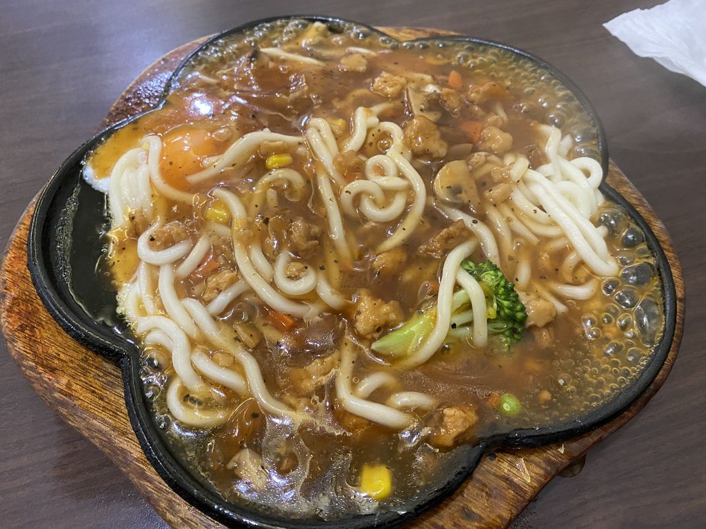 平價又多樣化的新莊素食餐廳-卡哇伊美食坊