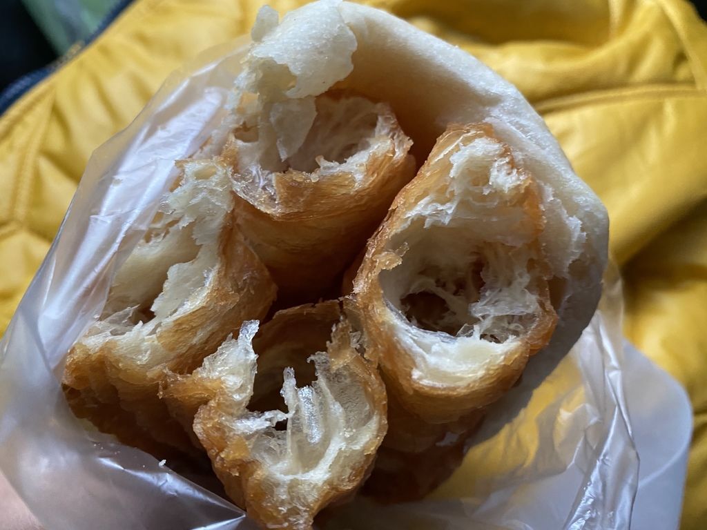 新莊美食-熊記燒餅油條專賣店,手工現做非吃不可的傳統早餐店 新莊美食-熊記燒餅油條專賣店,手工現做非吃不可的傳統早餐店