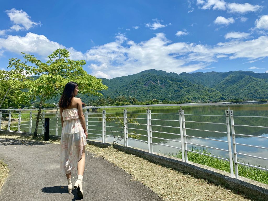 到高雄美濃一定要去美濃湖!在環湖步道散步,欣賞湖光山色 到高雄美濃一定要去美濃湖!在環湖步道散步,欣賞湖光山色